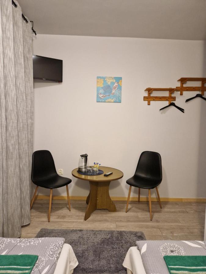 Zajazd Lesny Tuszyn Buitenkant foto