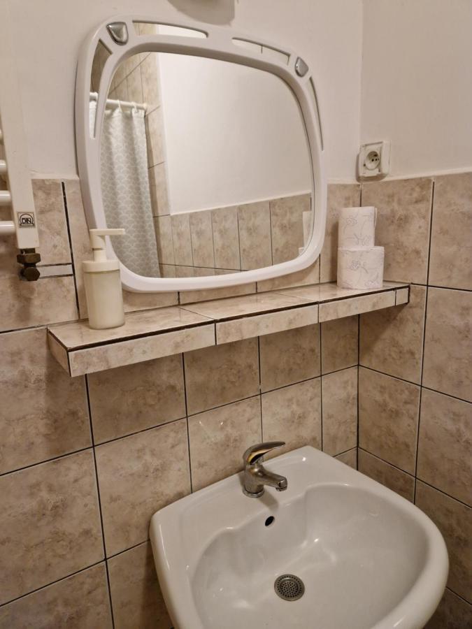 Zajazd Lesny Tuszyn Buitenkant foto