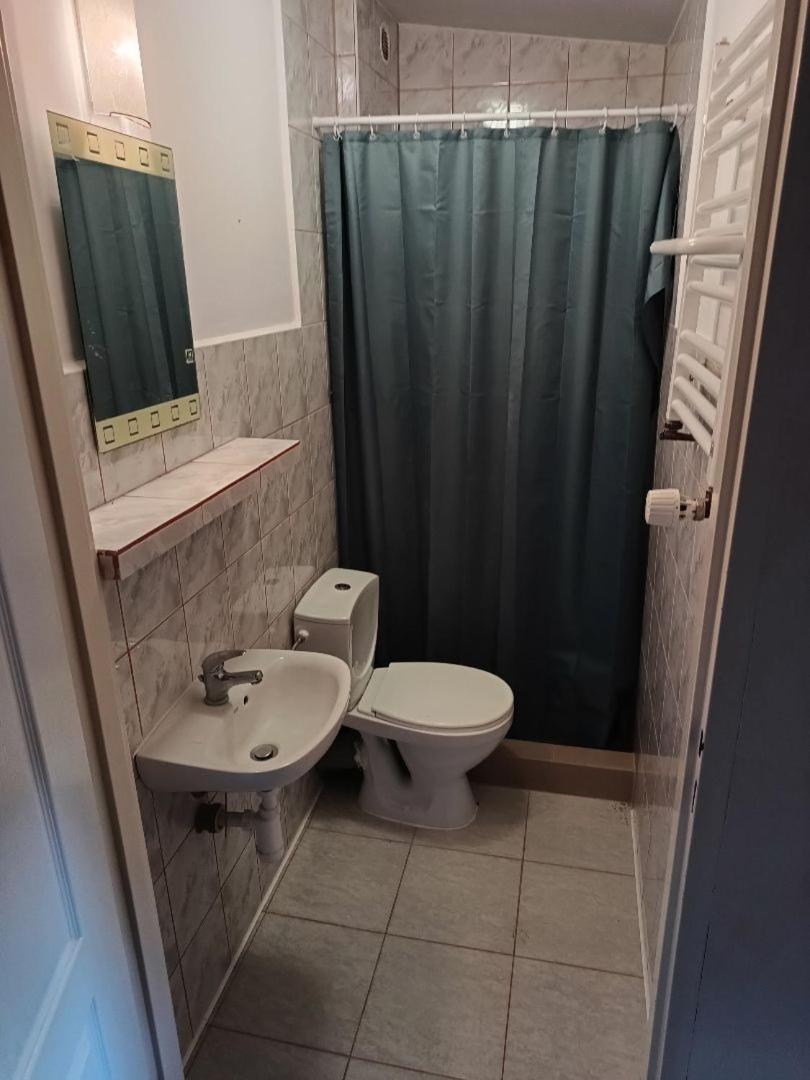 Zajazd Lesny Tuszyn Buitenkant foto