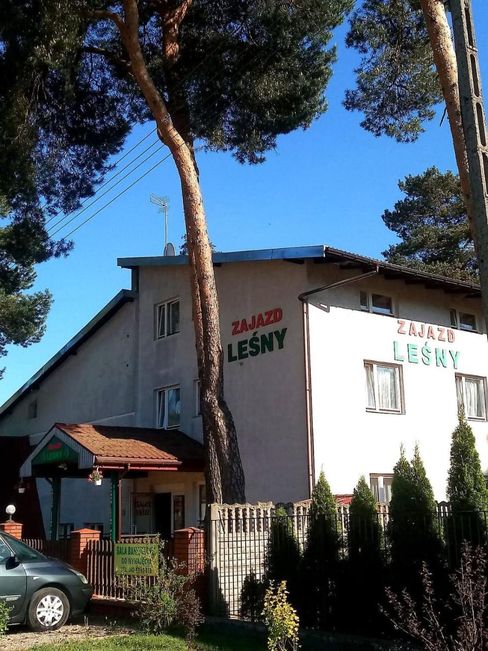Zajazd Lesny Tuszyn Buitenkant foto