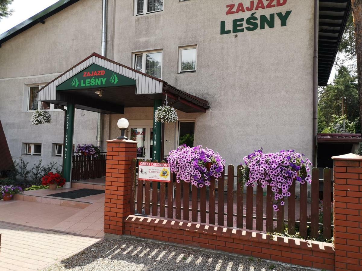 Zajazd Lesny Tuszyn Buitenkant foto